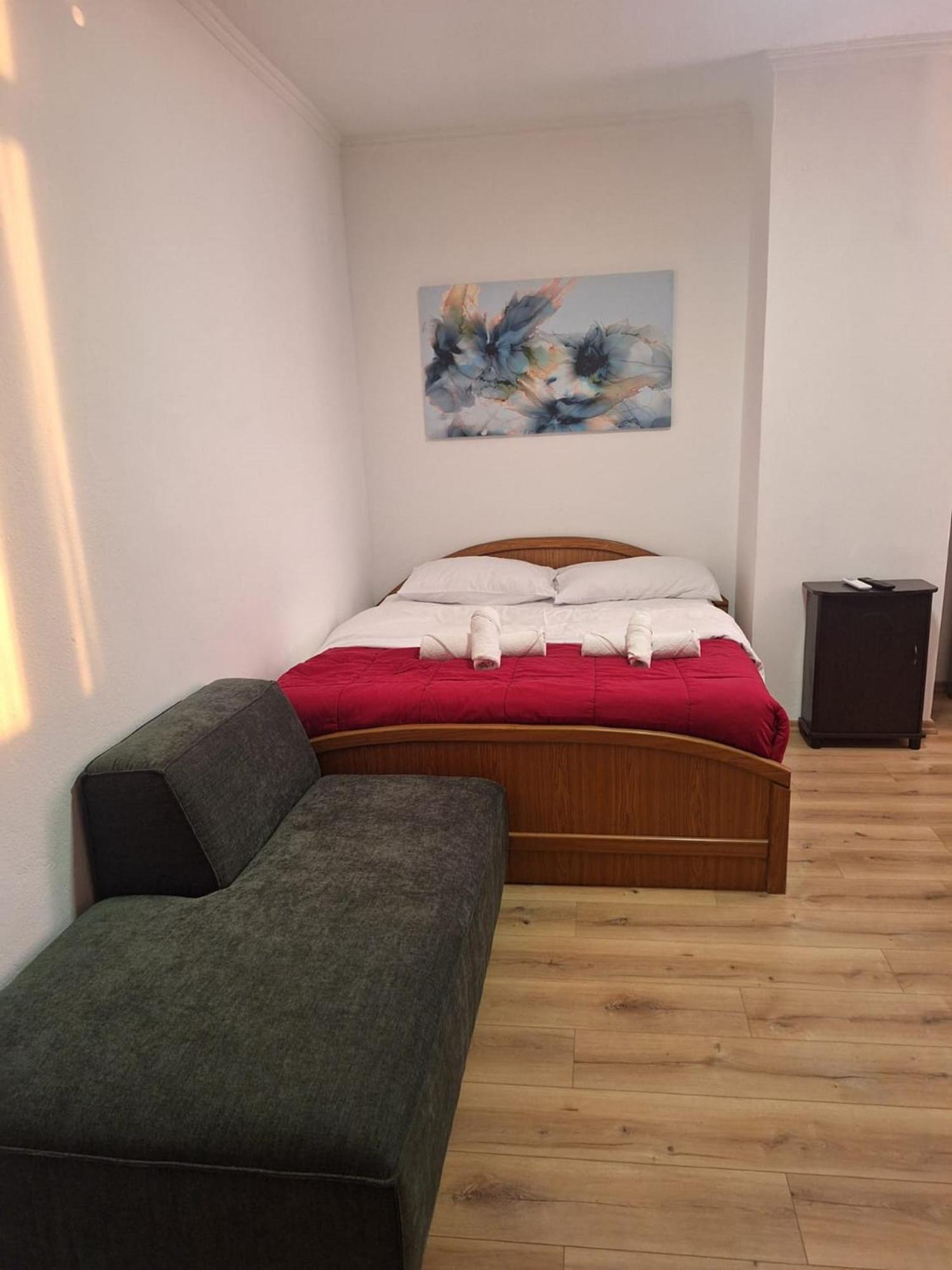 Albania Apartment Comfort Near Tirana City Center Esterno foto